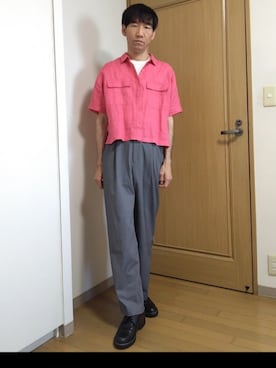 「UNIQLO（ユニクロ）のアイテム（スラックス、グレー系）」を使った、特養介護士さん（メンズ・170cm）の春コーディネート