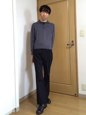 「UNIQLO（ユニクロ）のアイテム（ニット/セーター、グレー系）」を使った、特養介護士さん（メンズ・170cm）の夏コーディネート