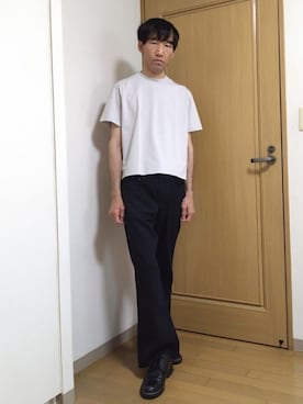 「UNIQLO（ユニクロ）のアイテム（Tシャツ/カットソー、グレー系）」を使った、特養介護士さん（メンズ・170cm）の春コーディネート