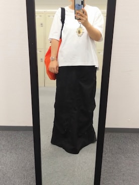 「アイテム（バッグ、オレンジ系）」を使った、ホシコさん（レディース・153cm）の秋コーディネート