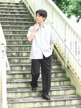 「ITEMS URBANRESEARCH（アイテムズ アーバンリサーチ）の『吸水速乾』フレンチリネン×COOLMAX ハンソデシャツ（シャツ/ブラウス、グレー系）」を使った、uedaさん（メンズ・170cm）の夏コーディネート