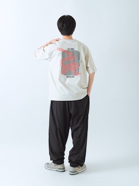 「Collaboration URBAN RESEARCH（コラボレーションアーバンリサーチ）のKAMUKURA×UR　T-SHIRTS Lantern（Tシャツ/カットソー、ホワイト系）」を使った、uedaさん（メンズ・170cm）の夏コーディネート