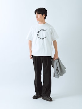 「ITEMS URBANRESEARCH（アイテムズ アーバンリサーチ）の接触冷感 TRテーパードスラックス（その他パンツ、ブラック系）」を使った、uedaさん（メンズ・170cm）の夏コーディネート