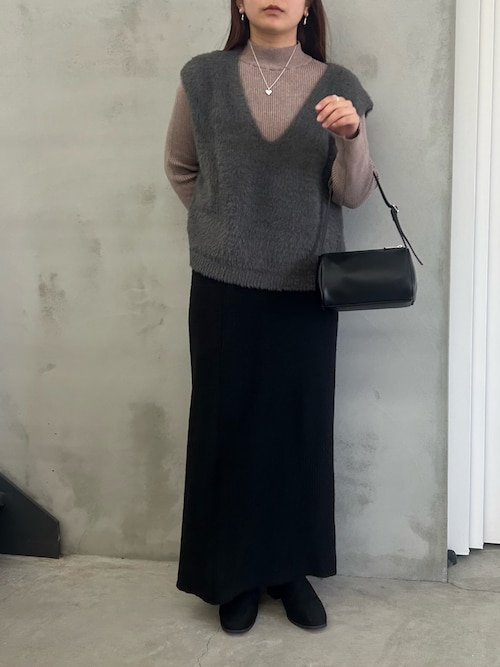 シャギーVネックベスト