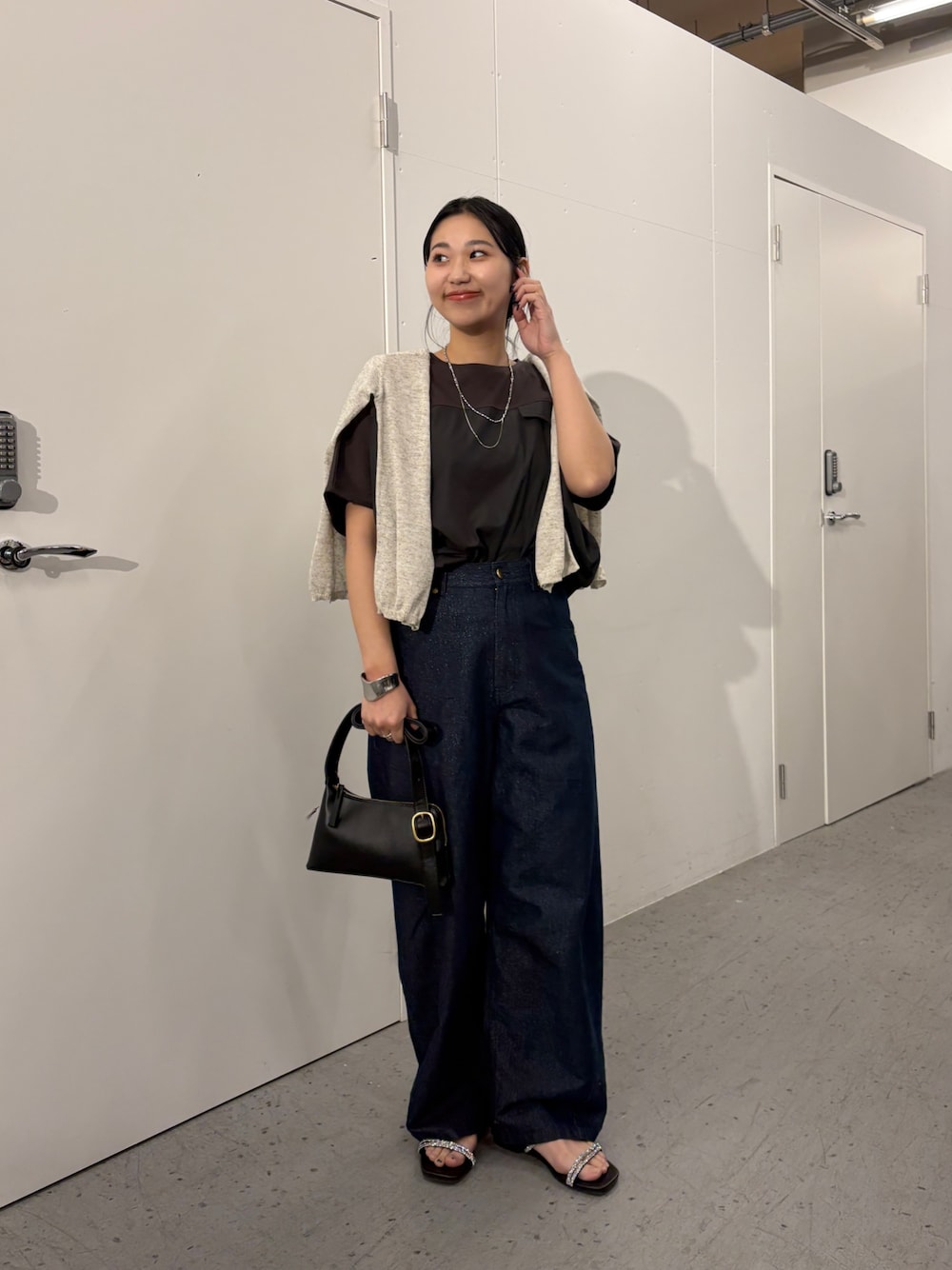 「Jena espace merveilleuxのフハク切替シルケットカットソー（Tシャツ/カットソー、グレー系）」を使った、amuamuse7さん（レディース・160cm）の春コーディネートの1枚目の写真