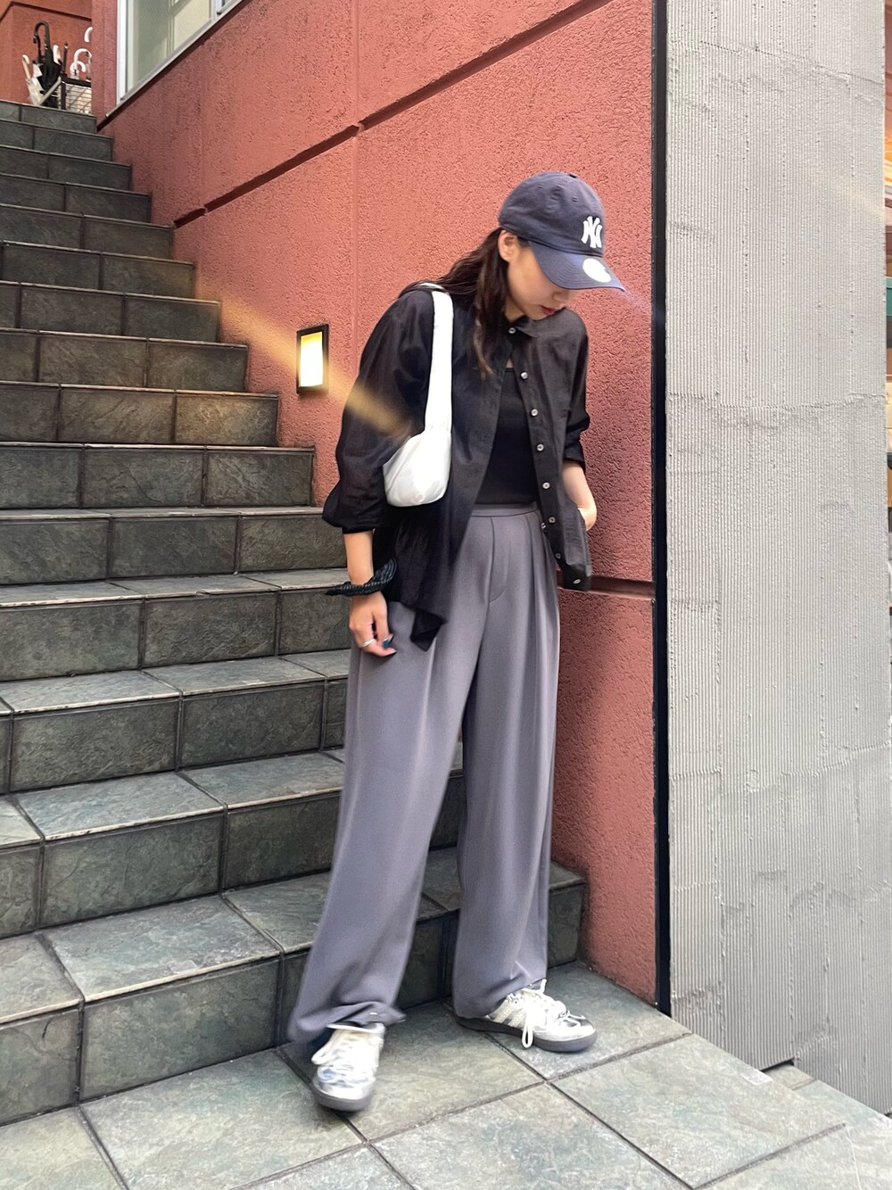 「NEW ERAの【NEW ERA】ニューエラ キャップ 9TWENTY MLB NY YANKEES BIG LOGO CAP ニューヨークヤンキース（キャップ、ブルー系）」を使った、amuamuse7さん（レディース・159cm）の秋コーディネートの1枚目の写真