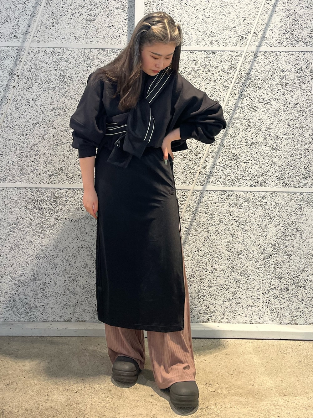 adidas（アディダス）の「ファイヤーバード ジップアップ マキシ