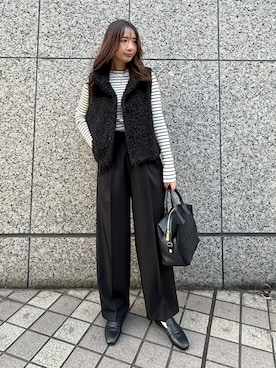 「アイテム（スラックス）」を使った、ERIさん（レディース・164cm）の秋コーディネート