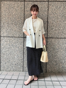 「アイテム（テーラードジャケット）」を使った、ERIさん（レディース・164cm）の夏コーディネート