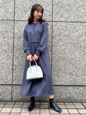 「アイテム（ボストンバッグ、グレー系）」を使った、ERIさん（レディース・164cm）の秋コーディネート