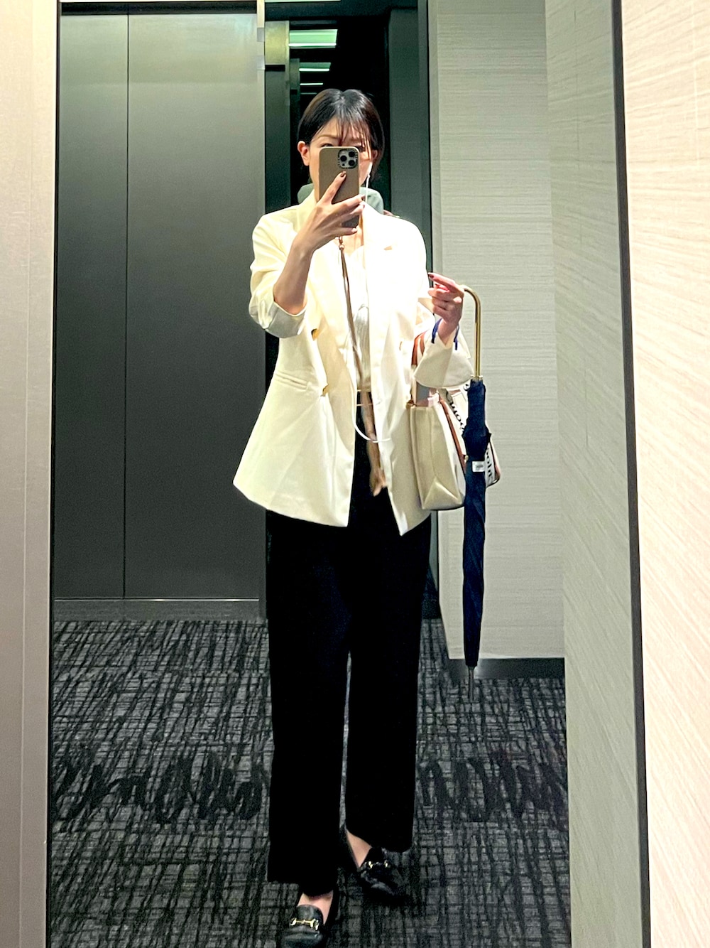 MxaMara 白パンツに合う Single Breasted Jacket In 関送込 パンツを使った「白ジャケット」のレディース人気ファッション