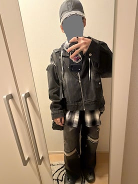 「アイテム（デニムパンツ）」を使った、琉雅-Ryugaさん（メンズ・173cm・10代）の秋コーディネート