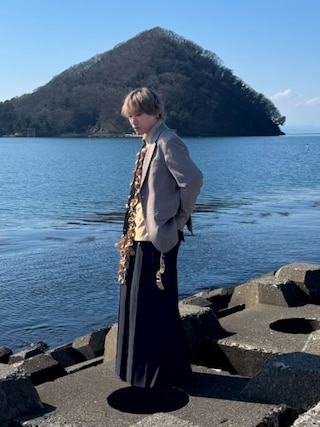 seyto ピンタックバギーフレアスウェットパンツ3 Seyto ピンタックバギーフレアスウェットパンツ ブラック - メルカリ