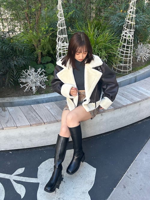 山本彩雅(MURUA)｜MURUAのムートンコートを使ったコーディネート