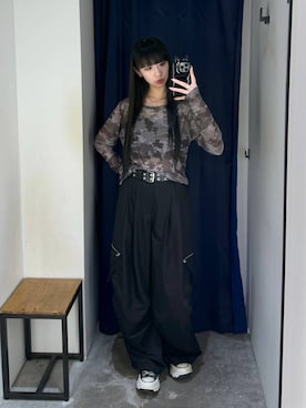 「PAGEBOY（ページボーイ）のZIPタックカーゴパンツ【裾ドローコード付き】（カーゴパンツ、ブラック系）」を使った、koyukiさん（レディース・165cm）の夏コーディネート