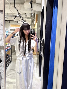 「PAGEBOY（ページボーイ）の【選べる着丈】カップツキFITキャミ（キャミソール、ブラック系）」を使った、koyukiさん（レディース・165cm）の春コーディネート