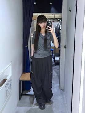 「PAGEBOY（ページボーイ）のZIPタックカーゴパンツ【裾ドローコード付き】（カーゴパンツ、ブラック系）」を使った、koyukiさん（レディース・165cm）の夏コーディネート