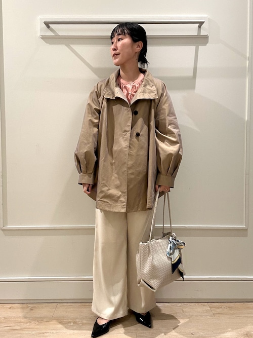 シルキーローン袖ギャザーブラウス