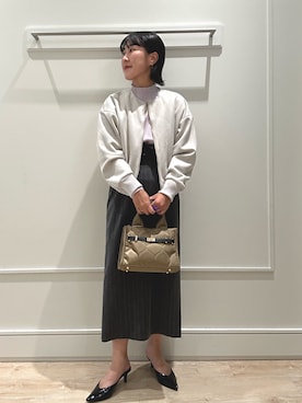 「MICO COULIER（ミコクリエ）のラインテープ2WAYミニトートバッグ（トートバッグ）」を使った、kanazashiさん（レディース・159cm）の秋コーディネート