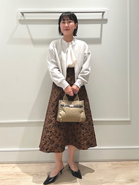 「MICO COULIER（ミコクリエ）のラインテープ2WAYミニトートバッグ（トートバッグ）」を使った、kanazashiさん（レディース・159cm）の秋コーディネート