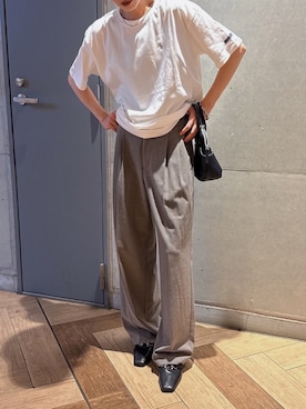 「アイテム（ローファー）」を使った、emika hisatomiさん（レディース・163cm）の夏コーディネート