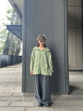 「アイテム（ナイロンジャケット、グリーン系）」を使った、mogiさん（レディース・159cm）の秋コーディネート
