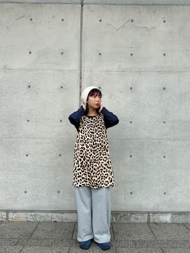 「アイテム（スリッポン、ブルー系）」を使った、mogiさん（レディース・159cm）の秋コーディネート