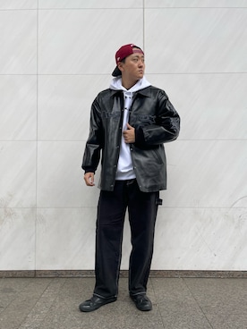 「AVIREX新宿」｜「アイテム（ジャケット/アウター）」を使った、庄子　恵さん（メンズ・179cm）の冬コーディネート