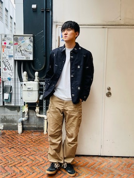 「AVIREX（アヴィレックス）のアイテム（カバーオール）」を使った、庄子　恵さん（メンズ・179cm）の冬コーディネート