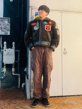 「AVIREX新宿」｜庄子　恵さん（メンズ・179cm）の冬コーディネート