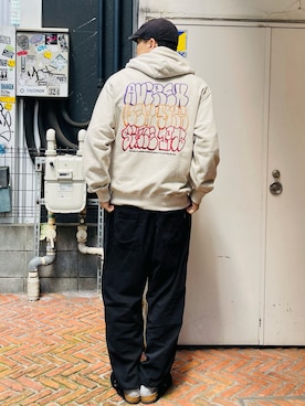 「AVIREX（アヴィレックス）のアイテム（ハンチング/ベレー帽）」を使った、庄子　恵さん（メンズ・179cm）の秋コーディネート