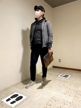 「パーカーコーデ」｜「アイテム（セットアップ）」を使った、ふわポメさん（メンズ・170cm）の秋コーディネート