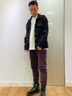 「アイテム（スウェットパンツ、レッド系）」を使った、Macleanさん（メンズ・173cm）の冬コーディネート