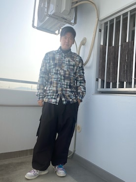 「PALACE（パレス）のアイテム（トップス）」を使った、en  and outdoor unitさん（メンズ・182cm）の春コーディネート