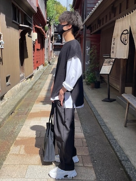 「LILL（リル）のアイテム（スラックス）」を使った、まさきさん（メンズ・167cm）の夏コーディネート