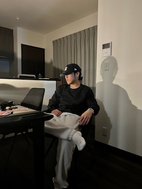 「H&M（エイチ・アンド・エム）のアイテム（スウェットパンツ）」を使った、りょうたさん（メンズ・170cm）の秋コーディネート