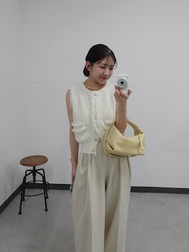 「CAPRICIEUX LE'MAGE（カプリシューレマージュ）のツイードライクフリンジベスト（ニット/セーター、ホワイト系）」を使った、nonoka_lemageさん（レディース・155cm）の春コーディネート