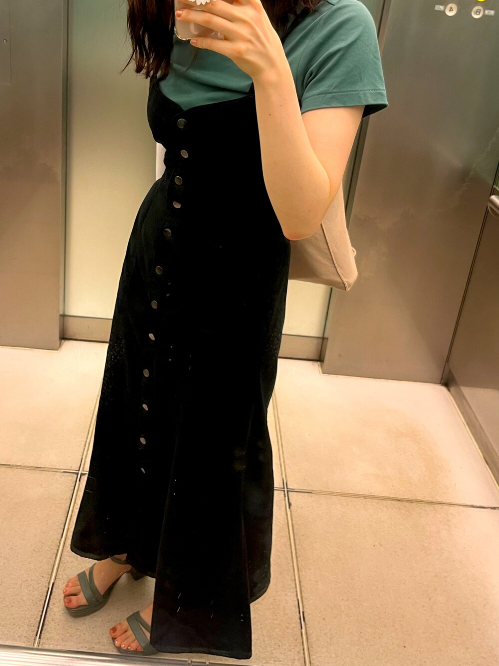 「ORiental TRafficのアイテム（サンダル、グリーン系）」を使った、saya🫧さん（レディース・164cm）の春コーディネートの1枚目の写真
