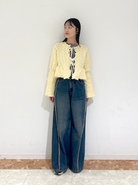 「w closet（ダブルクローゼット）のnew配色メロウケーブルカーディガン（カーディガン/ボレロ、イエロー系）」を使った、ミナさん（レディース・159cm）の春コーディネート
