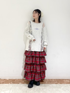 「w closet（ダブルクローゼット）のレースメロウスウェット（Tシャツ/カットソー、ホワイト系）」を使った、ミナさん（レディース・159cm）の春コーディネート