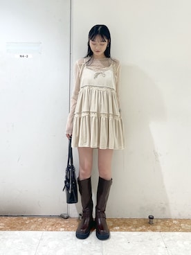 「w closet（ダブルクローゼット）のチュールドットシアープルオーバー（Tシャツ/カットソー、ホワイト系）」を使った、ミナさん（レディース・159cm）の秋コーディネート