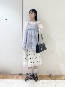 「w closet（ダブルクローゼット）の【体型カバー◎/シーズンレス】立体レースミニキャミワンピース（ワンピース、グレー系）」を使った、ミナさん（レディース・159cm）の秋コーディネート