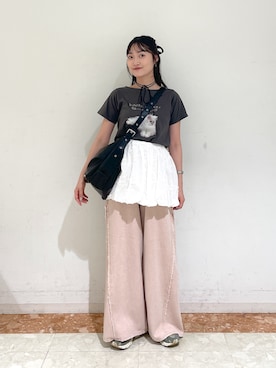 「w closet（ダブルクローゼット）のアイテム（Tシャツ/カットソー）」を使った、ミナさん（レディース・159cm）の夏コーディネート