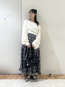 「w closet（ダブルクローゼット）のドロストシャギーニット（ニット/セーター、ホワイト系）」を使った、ミナさん（レディース・159cm）の秋コーディネート