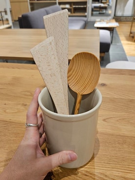「URBAN RESEARCH DOORS（アーバンリサーチドアーズ）のwoodenware　木のレードル 20cm（キッチンツール）」を使った、ノブさん（メンズ・173cm）の夏コーディネート