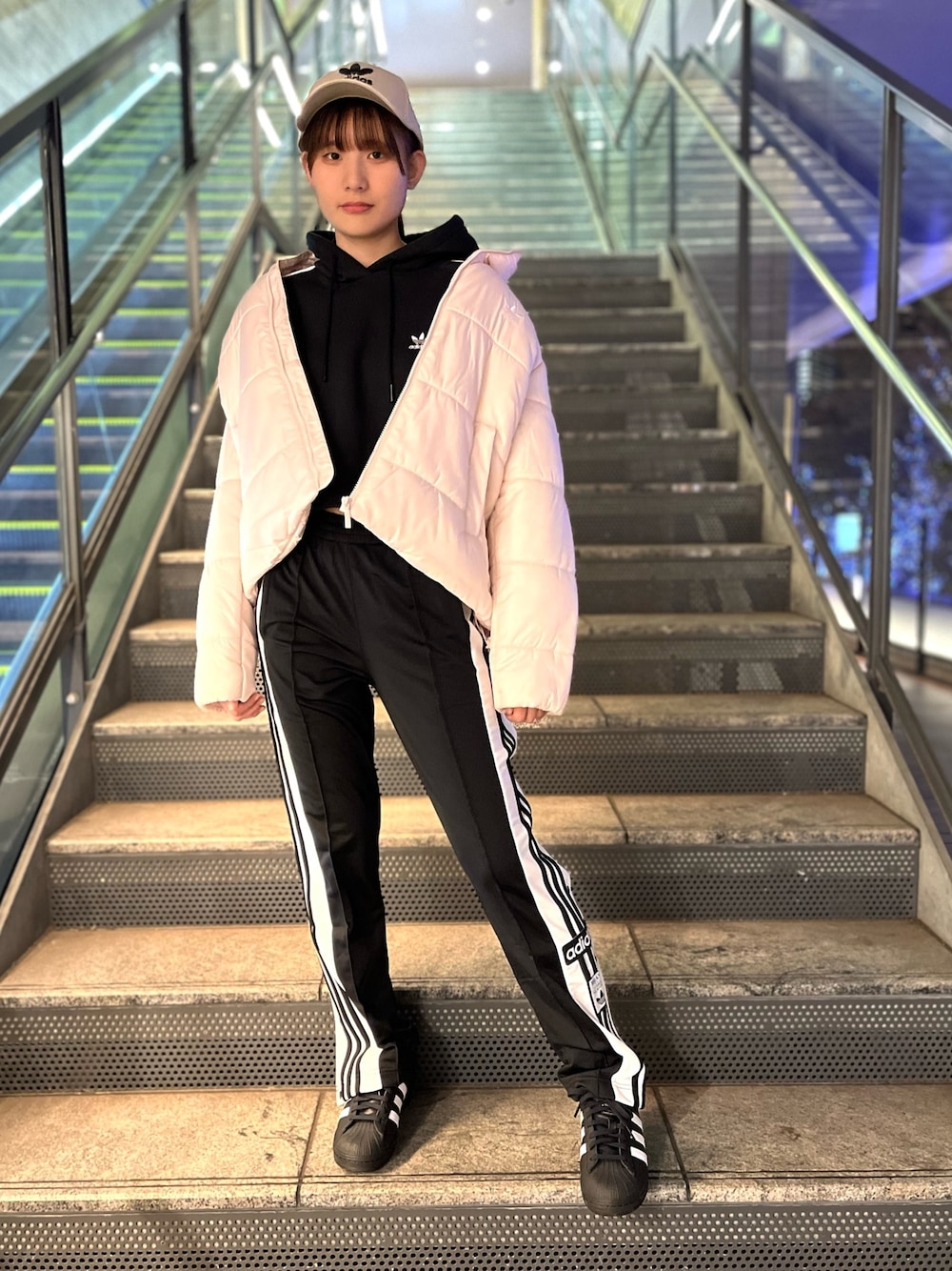 HT(アディダス オリジナルス フラッグシップ ストア 原宿)｜adidasの