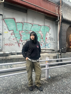 「オリーブ」｜「アイテム（カーゴパンツ）」を使った、asukaさん（レディース・160cm）の夏コーディネート