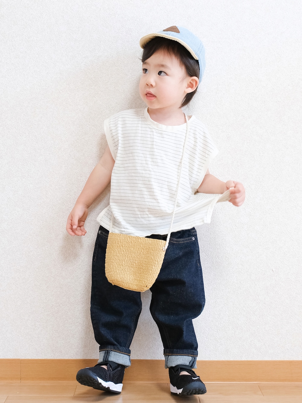 「お出かけコーデ、キッズコーデ、キャップ、タンクトップ、バースデイ、デニム、デニムパンツ、マーキーズ、サンダル、エアリフト、NIKE、1歳、男の子コーデ」｜「MARKEY'Sのアイテム（デニムパンツ、ブルー系）」を使った、ITSUKIさん（キッズ・80cm）の夏コーディネートの1枚目の写真