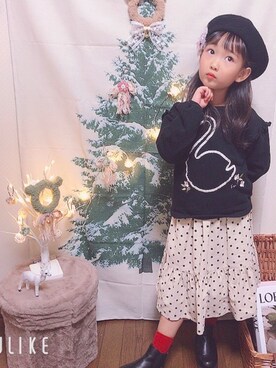 「la poche biscuit（ラポシェビスキュイ）のアイテム（スウェット）」を使った、noaさん（キッズ・110cm）の冬コーディネート