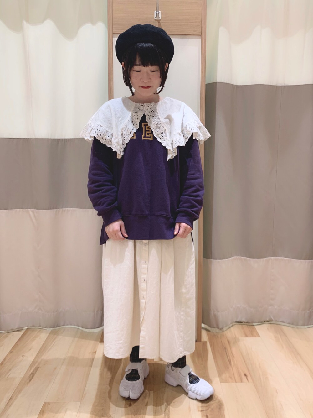 「古着、チェック、ベレー帽、SM2、パープル、ootd、低身長、カジュアルコーデ、エアリフト、ゆるコーデ、襟付きワンピース、サマンサ モスモス(Samansa Mos2)、秋冬コーデ、スウェット」｜「Samansa Mos2のウールバスクベレー（ハンチング/ベレー帽、ブラック系）」を使った、なかむらさん（レディース・152cm）の秋コーディネートの1枚目の写真